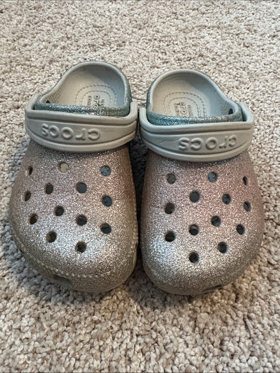 CROCS Other - CROCS Kids Glitter Clog in Silver and Pink